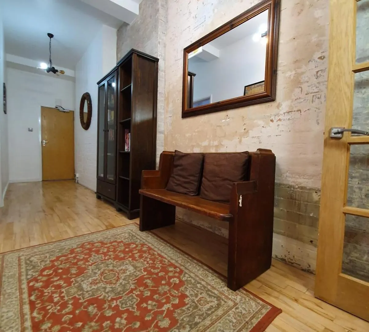 3-Bedroom Spacious Apartment In Shoreditch London