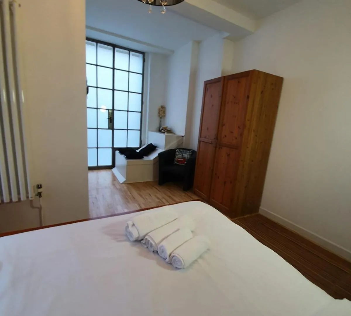 3-Bedroom Spacious Apartment In Shoreditch London